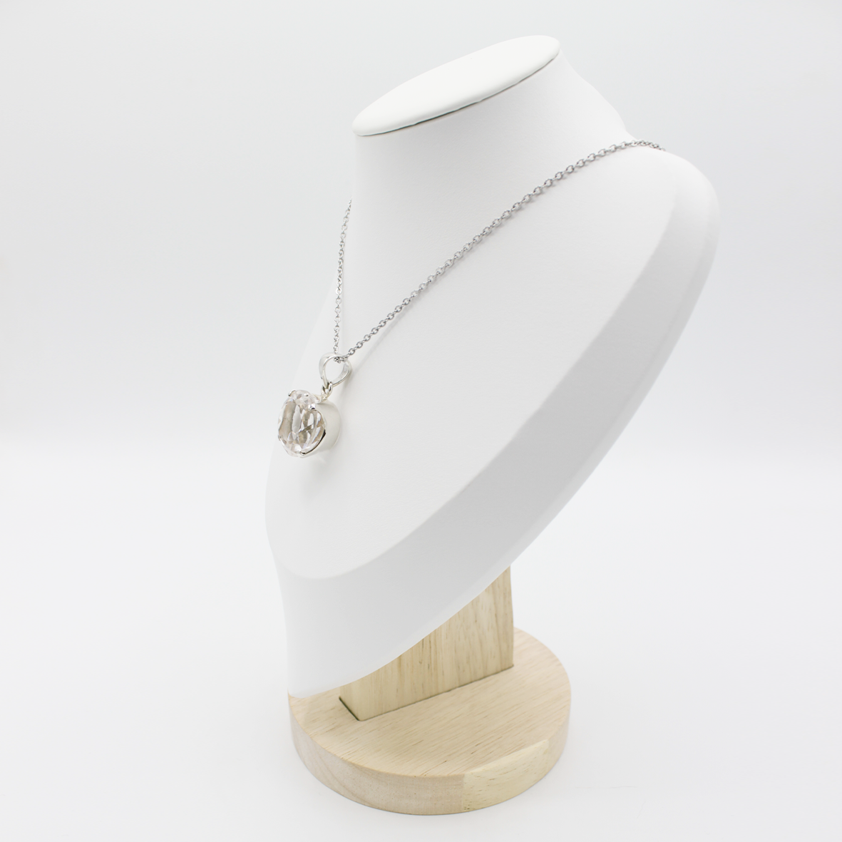 Pendentif Cristal de Roche Facetté – Argent 925 (13 g)