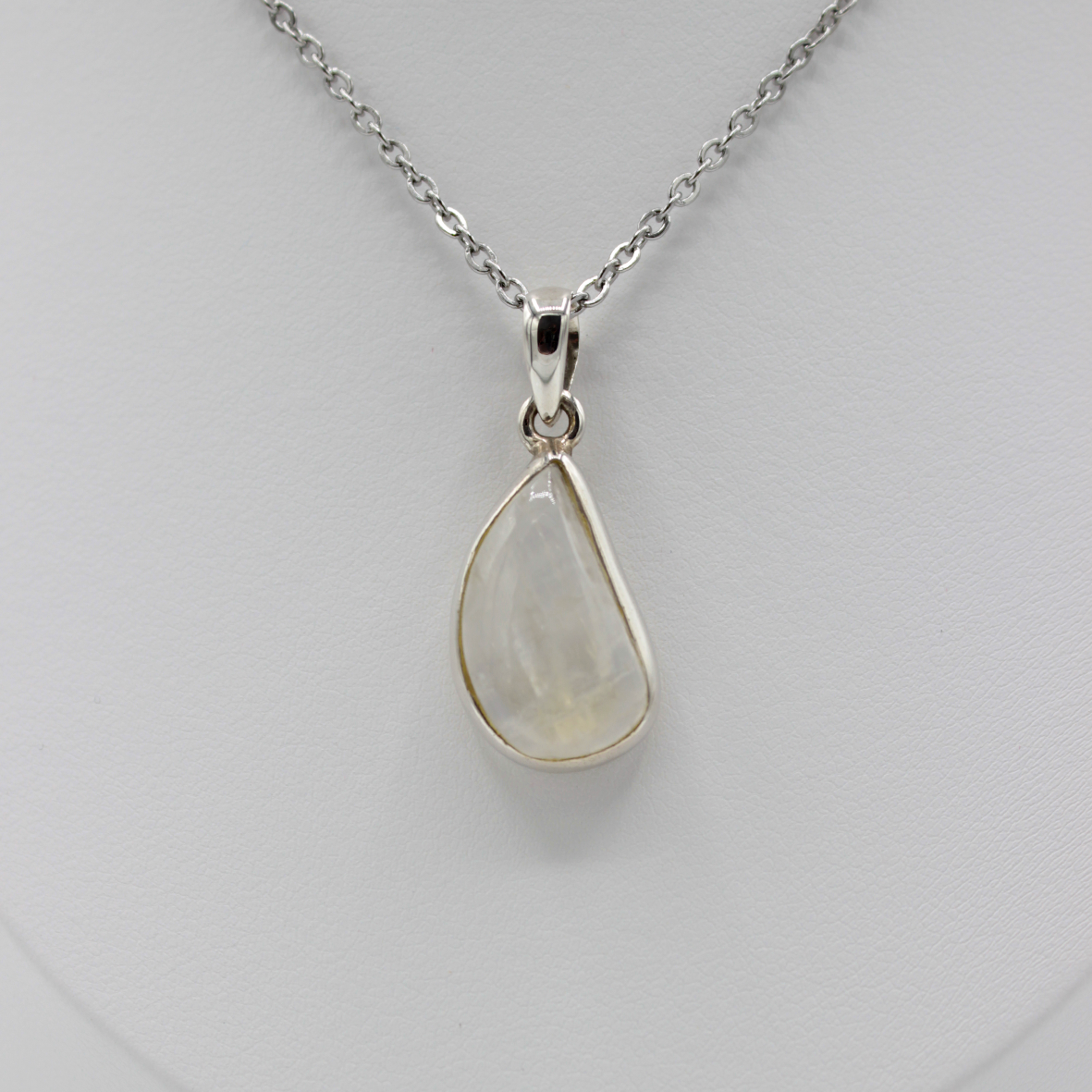 Pendentif Pierre de Lune (Labradorite Blanche) – Argent 925 (5 g)