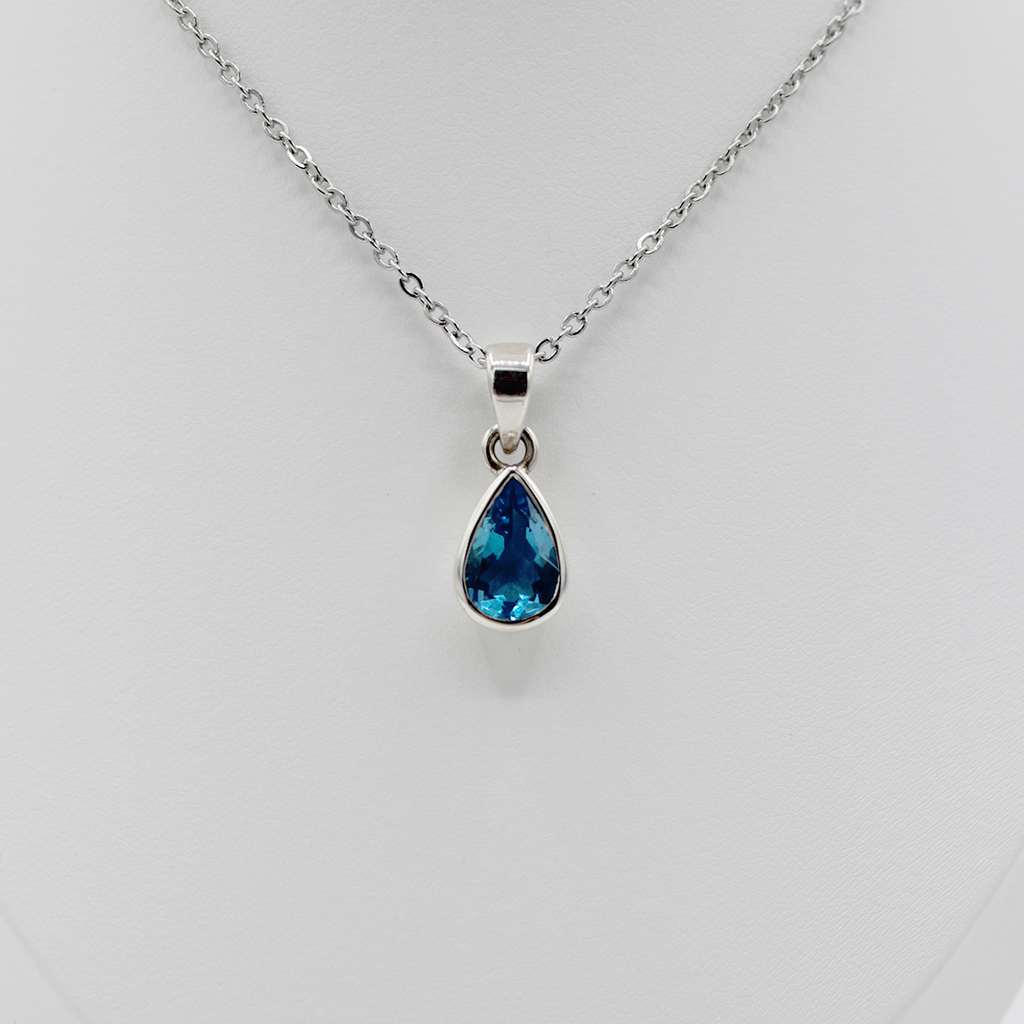 Pendentif Topaze Facettée – Argent 925 (2 g)