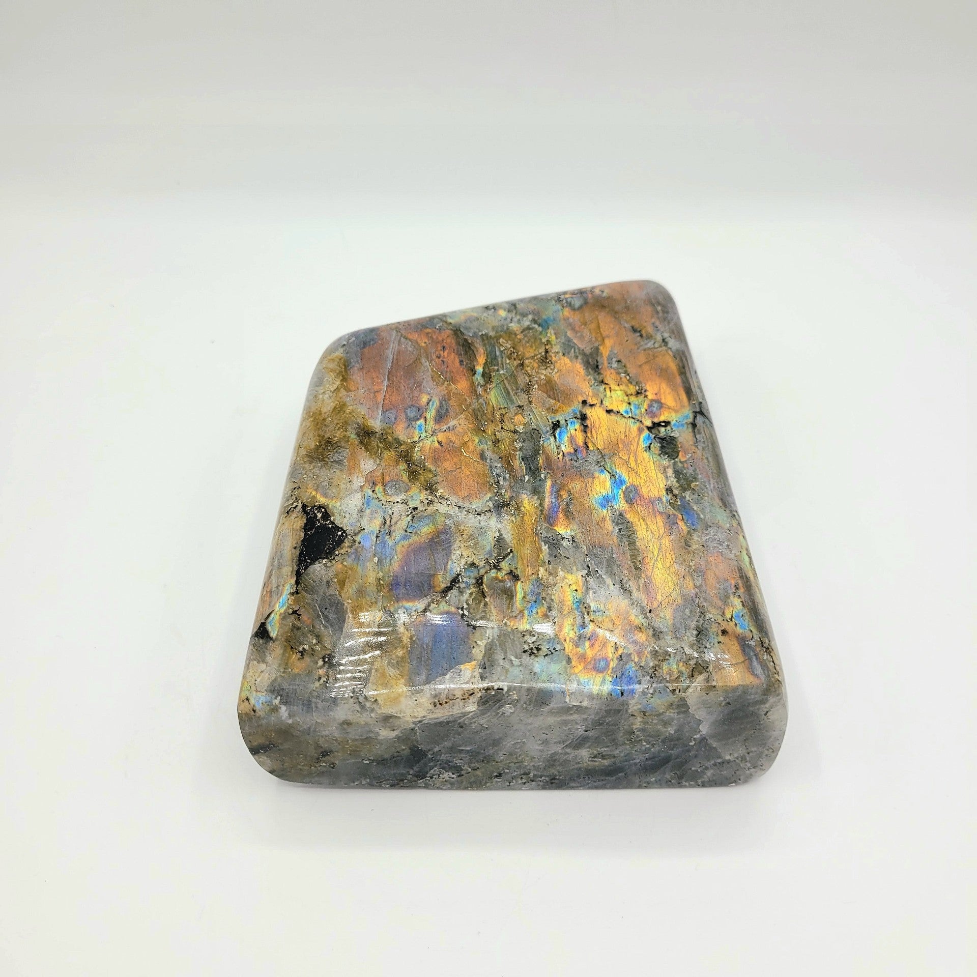 Labradorite Polie – Reflets cuivre, bleu & violet (1,595 kg)